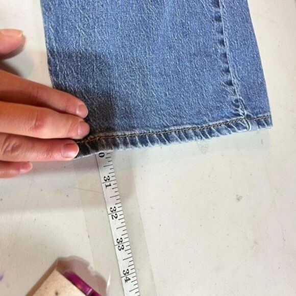 Levi's 505 High-Rise Straight Leg Jeans Blue Denim Light Wash Size 42x30 worn - Picture 10 of 10